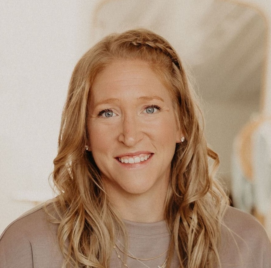 Michelle Berman-Mikel Headshot 2 (1)_headshot_low